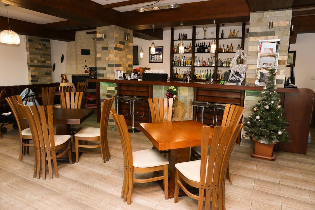 Hotel & Restaurant Ida Kŭrdzhali 外观 照片